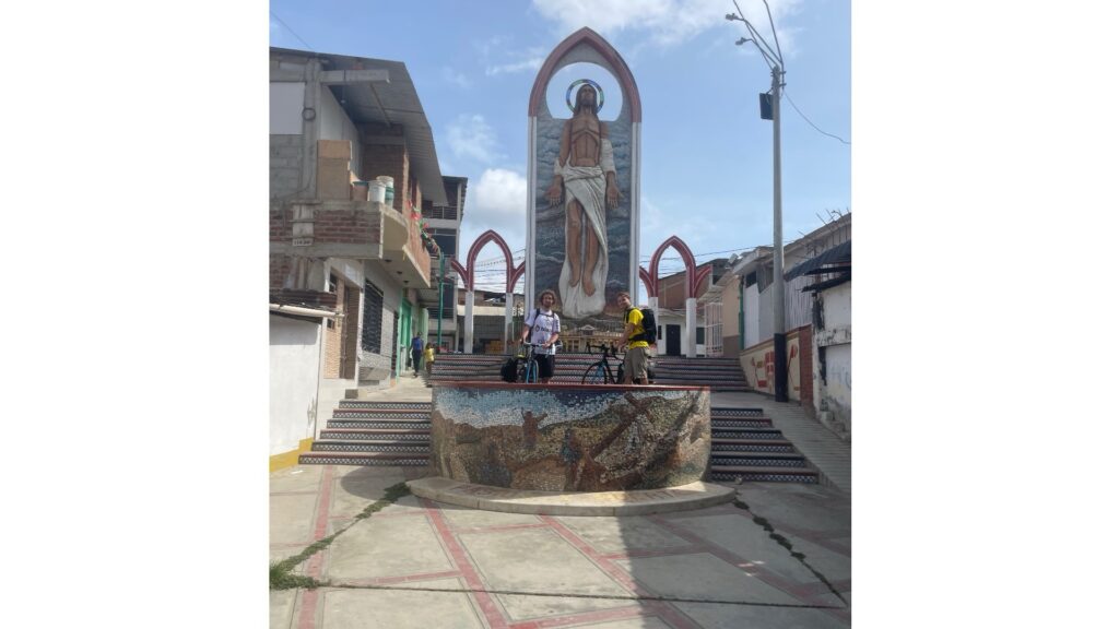 Cycling the entire length of Peru to raise money for Project Peru